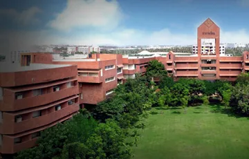มหาวิทยาลัยหัวเฉียวเฉลิมพระเกียรติ ใกล้ The Impress